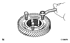 G04976885