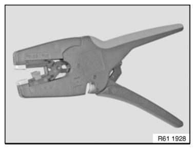 G08560744