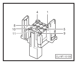 G10376704