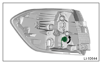 G13200827